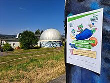 Plakat der Veranstaltung vor dem Planetarium Suhl